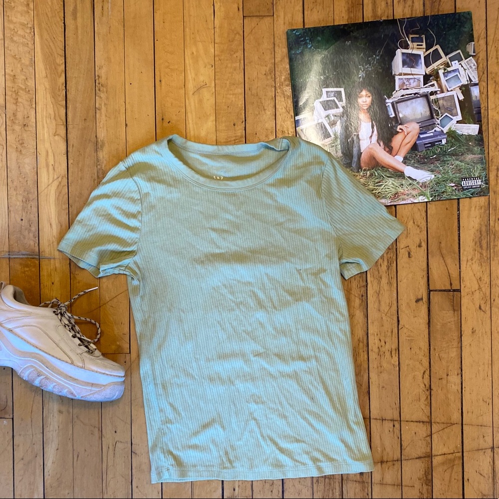 Ribbed Tee